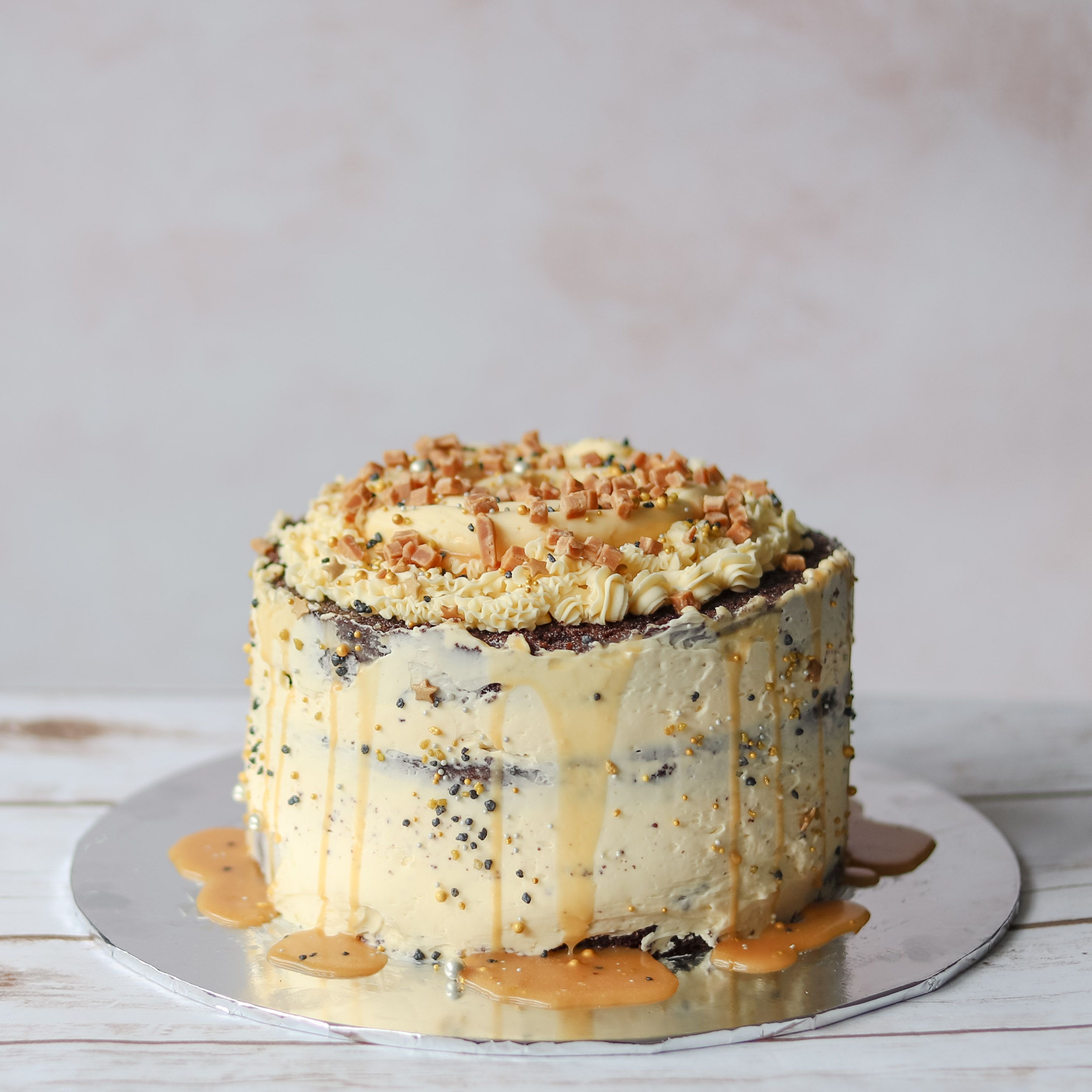 Caramel Cake — Full