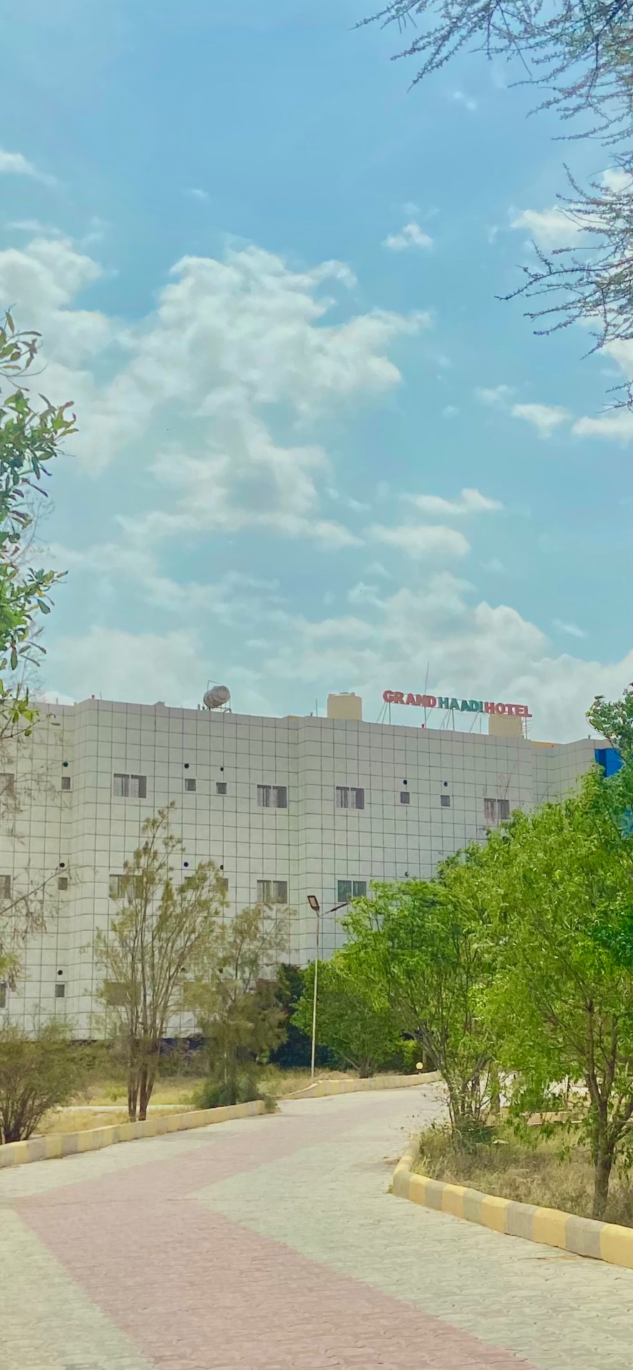 Grand Haadi Hotel